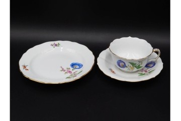 ドイツ製　Meissen(マイセン)　ベーシックフラワー　二つ花デザイン　気品漂うトリオ2客セット　(R-087293)