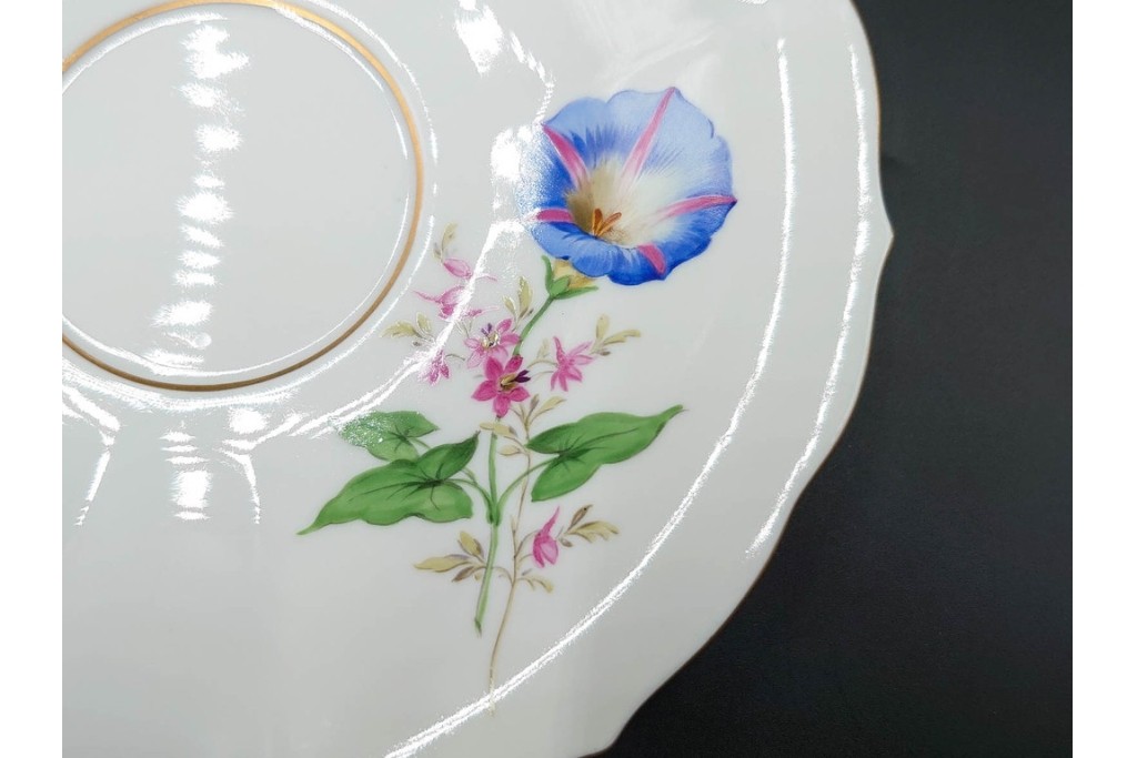 ドイツ製　Meissen(マイセン)　ベーシックフラワー　二つ花デザイン　気品漂うトリオ2客セット　(R-087293)