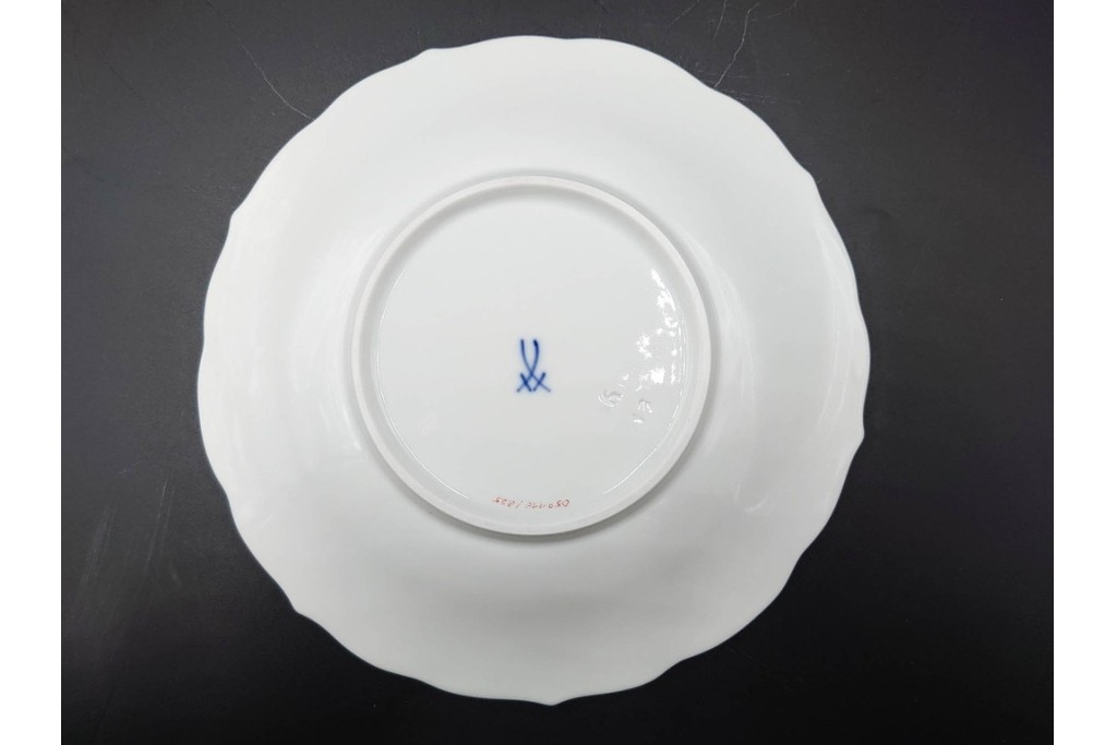 ドイツ製　Meissen(マイセン)　ベーシックフラワー　二つ花デザイン　気品漂うトリオ2客セット　(R-087293)