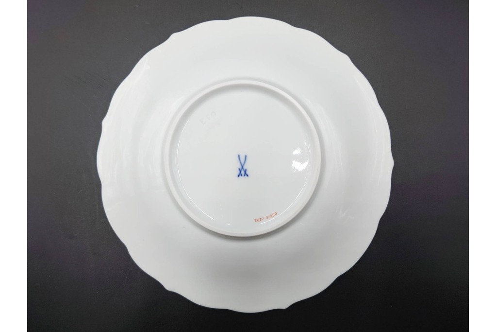 ドイツ製　Meissen(マイセン)　ベーシックフラワー　二つ花デザイン　気品漂うトリオ2客セット　(R-087294)