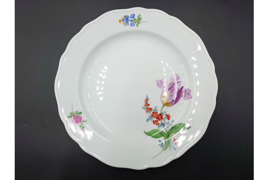 ドイツ製　Meissen(マイセン)　ベーシックフラワー　二つ花デザイン　気品漂うトリオ2客セット　(R-087294)