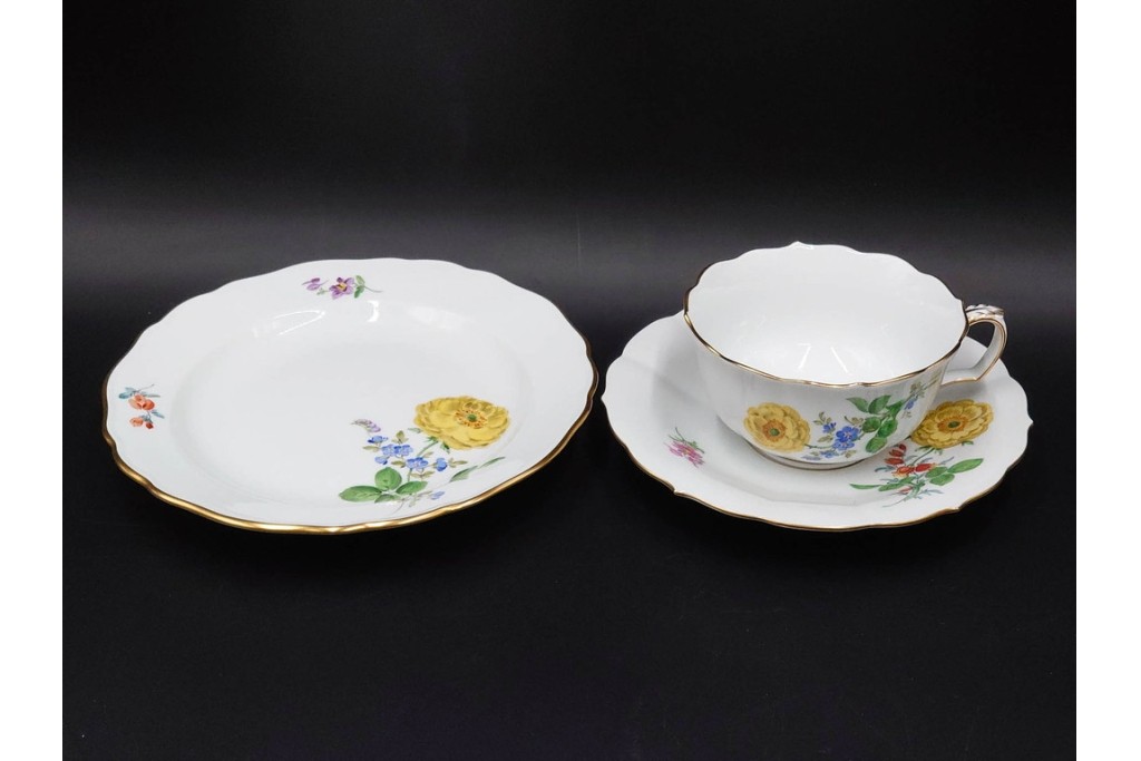 ドイツ製　Meissen(マイセン)　ベーシックフラワー　二つ花デザイン　気品漂うトリオ2客セット　(R-087294)