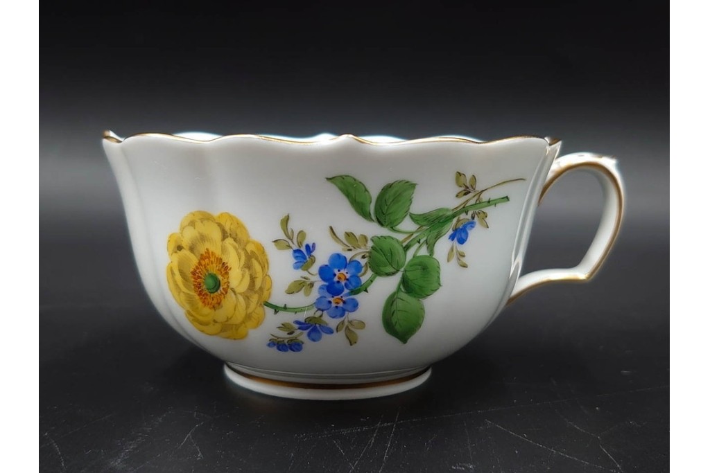 ドイツ製　Meissen(マイセン)　ベーシックフラワー　二つ花デザイン　気品漂うトリオ2客セット　(R-087294)