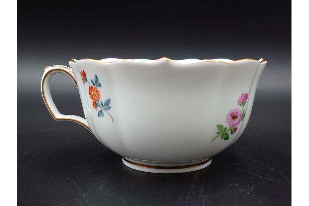 ドイツ製　Meissen(マイセン)　ベーシックフラワー　二つ花デザイン　気品漂うトリオ2客セット　(R-087294)