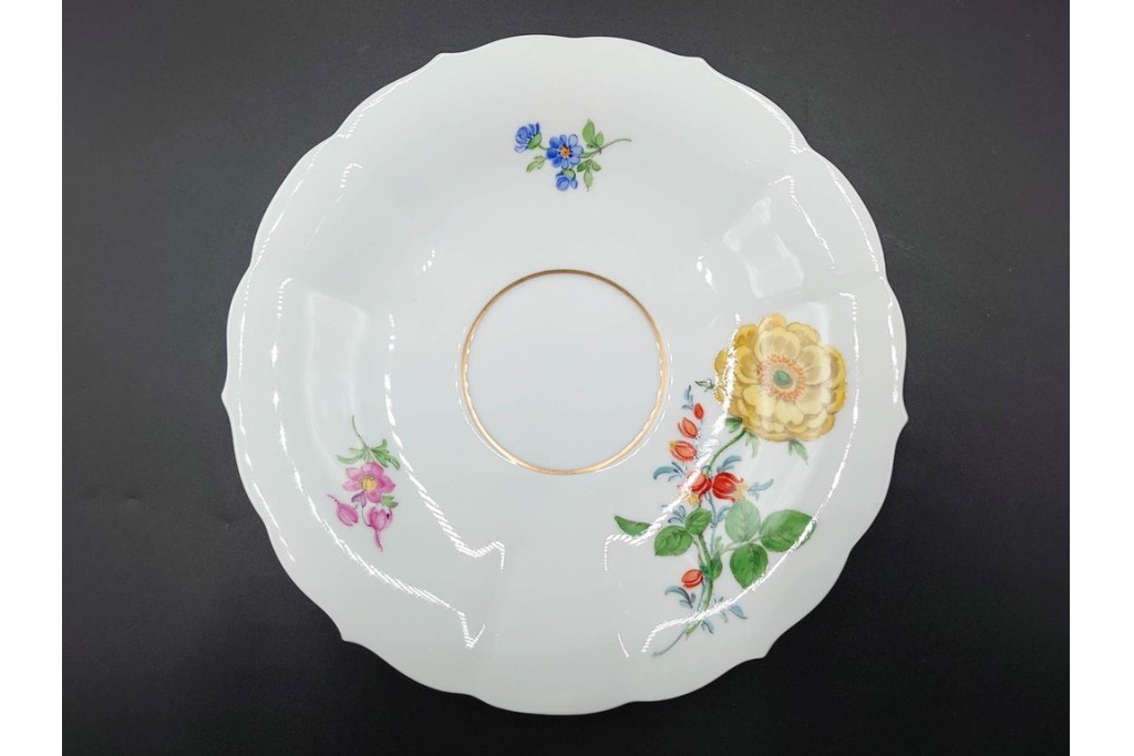 ドイツ製　Meissen(マイセン)　ベーシックフラワー　二つ花デザイン　気品漂うトリオ2客セット　(R-087294)