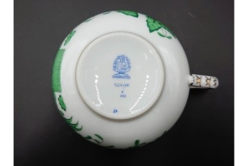 ハンガリー製　HEREND(ヘレンド)　ティーカップ&ソーサー(インドの華)・オーバルディッシュ(アポニー・グリーン)のセット　定価(2点合計)約9万4千円　(R-087295)