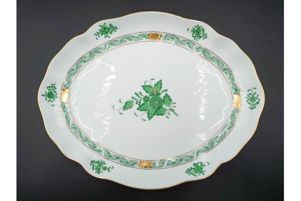 ハンガリー製　HEREND(ヘレンド)　ティーカップ&ソーサー(インドの華)・オーバルディッシュ(アポニー・グリーン)のセット　定価(2点合計)約9万4千円　(R-087295)