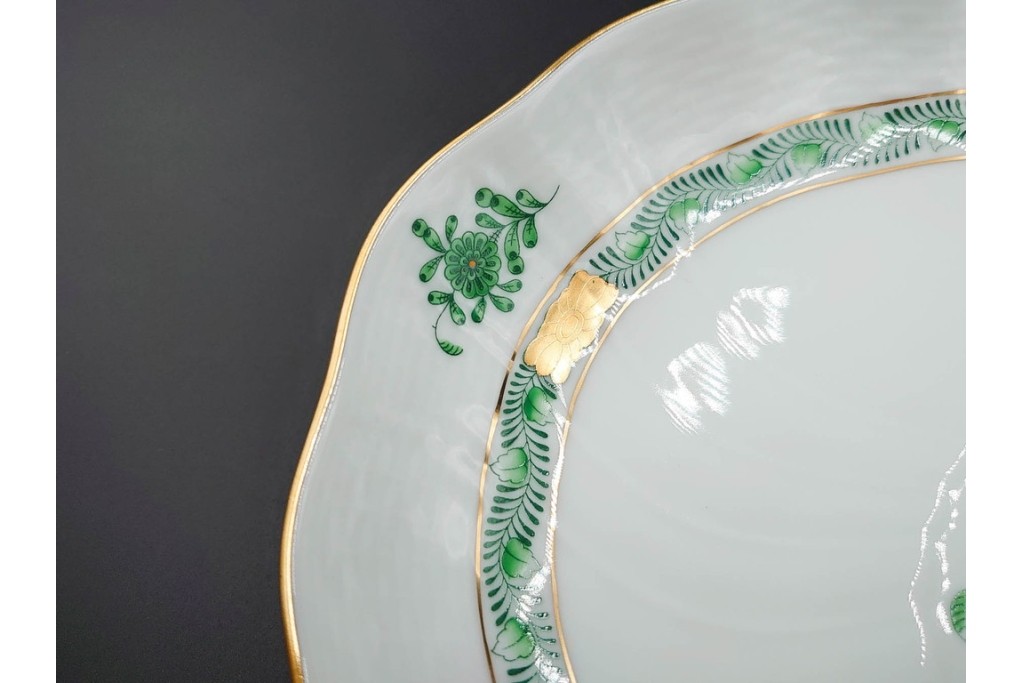 ハンガリー製　HEREND(ヘレンド)　ティーカップ&ソーサー(インドの華)・オーバルディッシュ(アポニー・グリーン)のセット　定価(2点合計)約9万4千円　(R-087295)