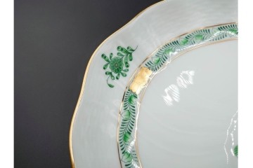 ハンガリー製　HEREND(ヘレンド)　ティーカップ&ソーサー(インドの華)・オーバルディッシュ(アポニー・グリーン)のセット　定価(2点合計)約9万4千円　(R-087295)