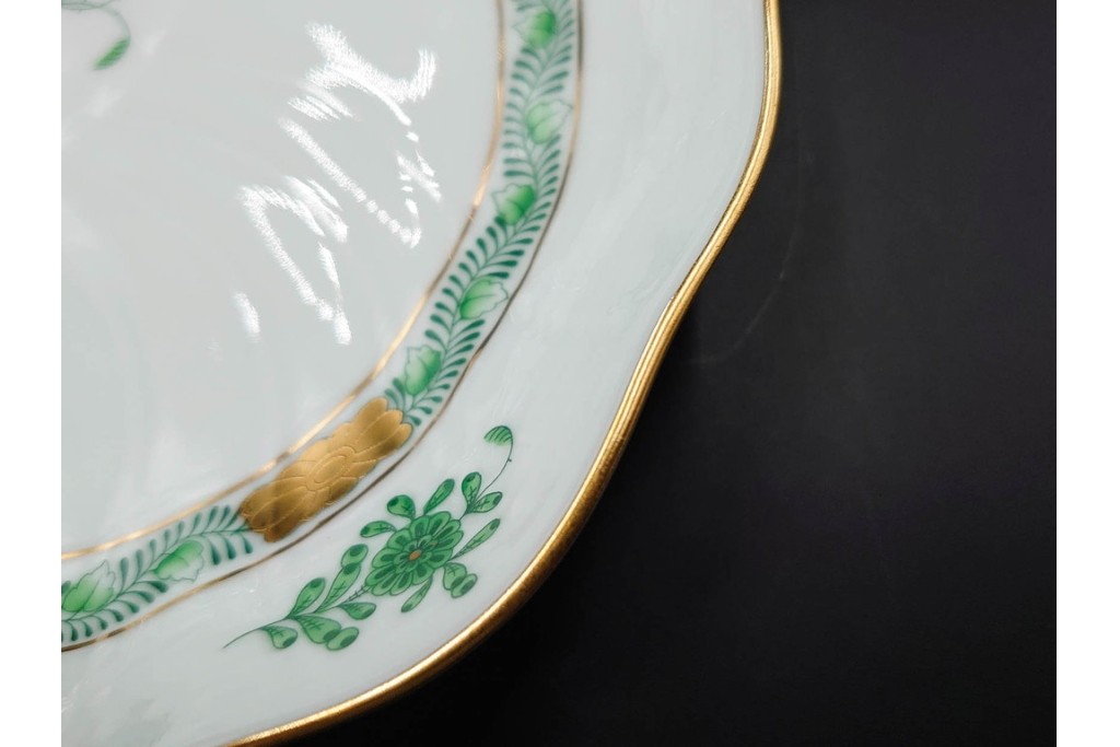 ハンガリー製　HEREND(ヘレンド)　ティーカップ&ソーサー(インドの華)・オーバルディッシュ(アポニー・グリーン)のセット　定価(2点合計)約9万4千円　(R-087295)