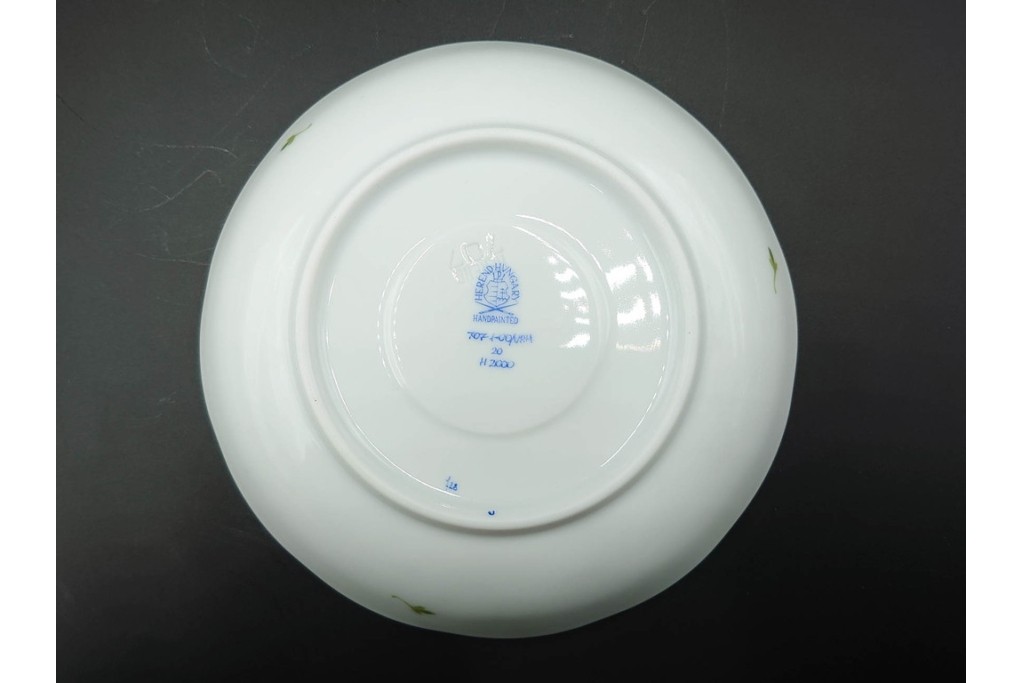 ハンガリー製　HEREND(ヘレンド)　ウィーンの薔薇　カップ&ソーサー3客・クリーマー・オープンシュガーのセット　(R-087297)