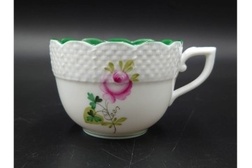 ハンガリー製　HEREND(ヘレンド)　ウィーンの薔薇　カップ&ソーサー3客・クリーマー・オープンシュガーのセット　(R-087297)