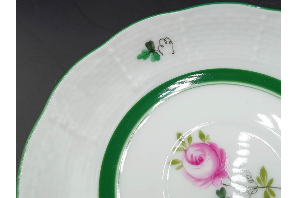 ハンガリー製　HEREND(ヘレンド)　ウィーンの薔薇　カップ&ソーサー3客・クリーマー・オープンシュガーのセット　(R-087297)