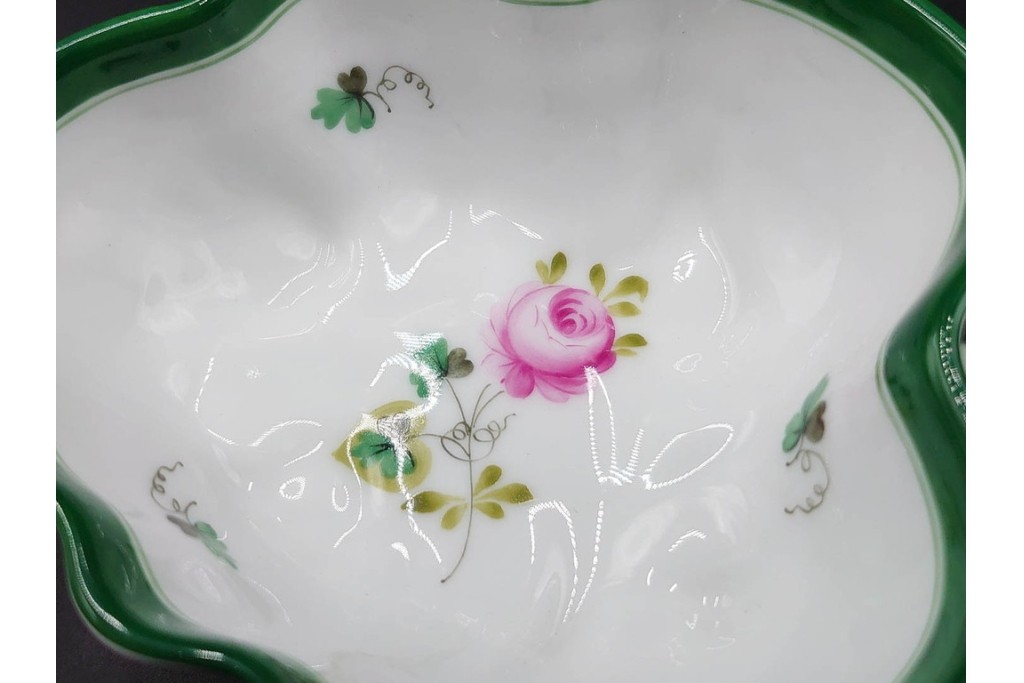 ハンガリー製　HEREND(ヘレンド)　ウィーンの薔薇　カップ&ソーサー3客・クリーマー・オープンシュガーのセット　(R-087297)