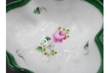 ハンガリー製　HEREND(ヘレンド)　ウィーンの薔薇　カップ&ソーサー3客・クリーマー・オープンシュガーのセット　(R-087297)