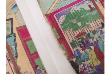 真作　明治期　歌川広重(三代)　「東京名所上野公園地内国勧業博覧会美術館之図」　博覧会の美術館内部を描いた木版画の浮世絵　3枚続　(R-087307)