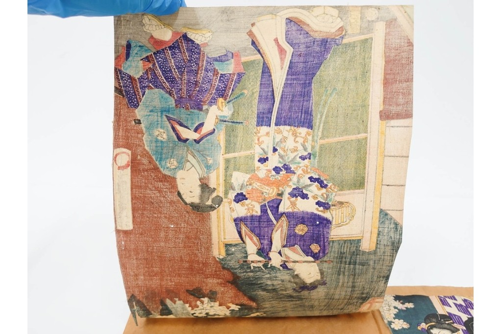 真作　歌川豊国　「見立源氏琴碁書画之内」　合奏の様子が描かれた木版画の浮世絵　3枚続　(R-087309)