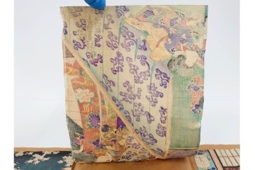 真作　歌川豊国　「見立源氏琴碁書画之内」　合奏の様子が描かれた木版画の浮世絵　3枚続　(R-087309)