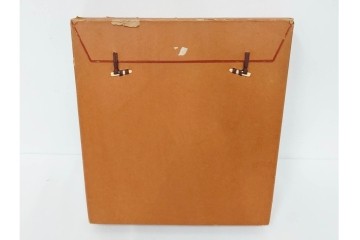 真作　鍋井克之　パステル画　「潮岬の灯台」　海辺の灯台を描いた絵画　外箱付き　(R-087312)