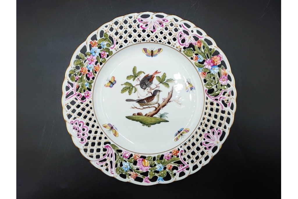 ハンガリー　ヘレンド(HEREND)　ロスチャイルド・バードシリーズ　上品なプレートとナプキンリングのセット　(R-087317)