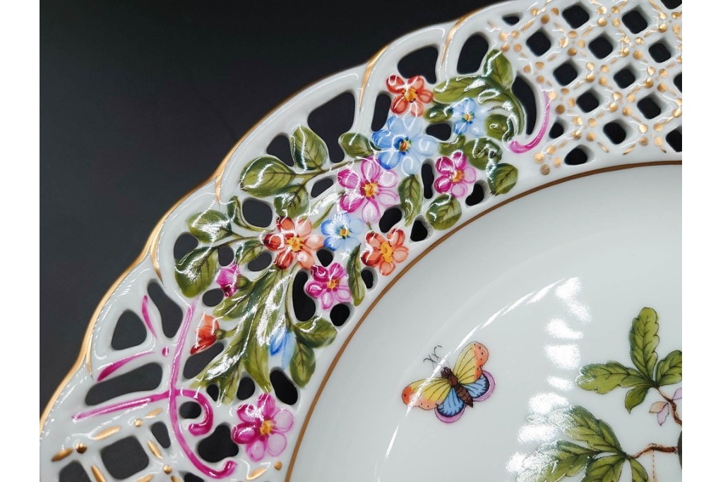 ハンガリー　ヘレンド(HEREND)　ロスチャイルド・バードシリーズ　上品なプレートとナプキンリングのセット　(R-087317)