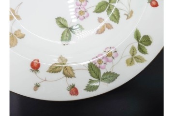 イギリス　WEDGWOOD(ウェッジウッド)　直径約23cm　ワイルドストロベリーシリーズのプレート6枚セット　(R-087318)