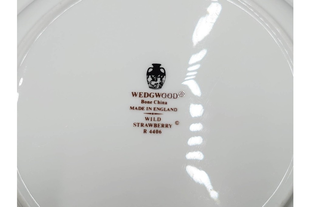 イギリス　WEDGWOOD(ウェッジウッド)　直径約23cm　ワイルドストロベリーシリーズのプレート6枚セット　(R-087318)