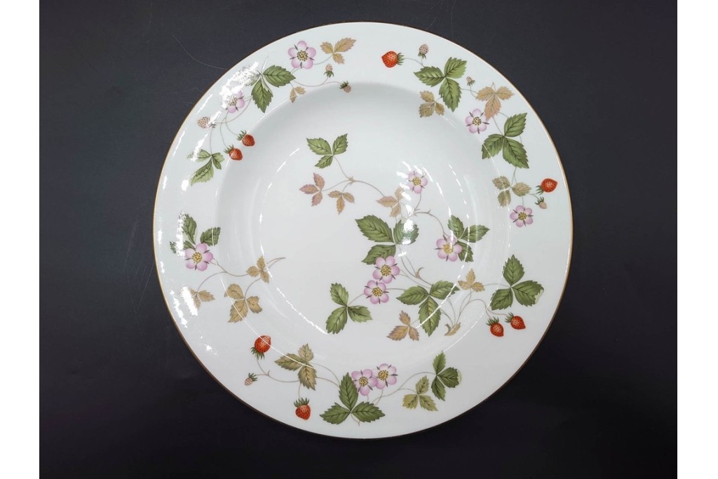 イギリス　WEDGWOOD(ウェッジウッド)　直径約23cm　ワイルドストロベリーシリーズのプレート6枚セット　(R-087318)