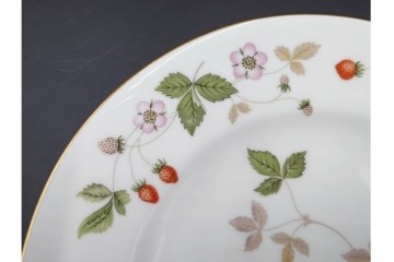 イギリス　WEDGWOOD(ウェッジウッド)　直径約21cm　ワイルドストロベリーシリーズのプレート6枚セット　(R-087319)