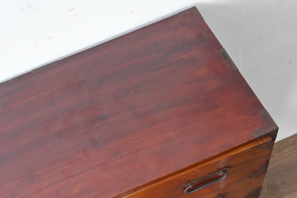 和製アンティーク　前面欅(ケヤキ)材　木目が魅力の五丁引き庄内箪笥　(R-087320)