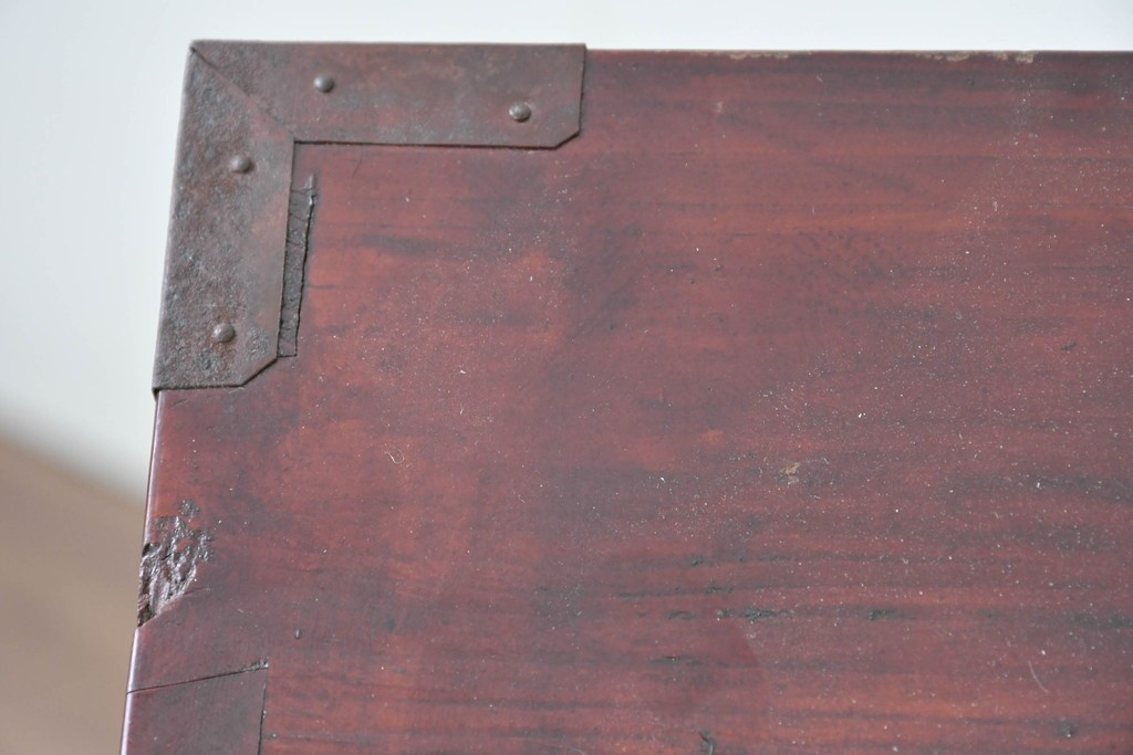 和製アンティーク　前面欅(ケヤキ)材　木目が魅力の五丁引き庄内箪笥　(R-087320)