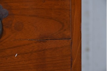 和製アンティーク　前面欅(ケヤキ)材　木目が魅力の五丁引き庄内箪笥　(R-087320)