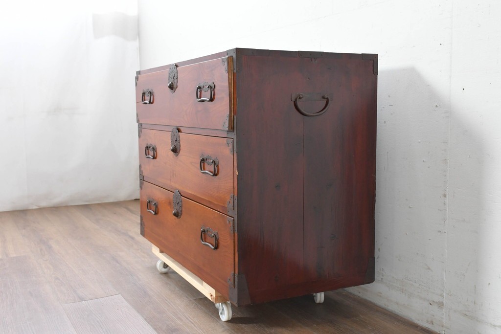 和製アンティーク　前面欅(ケヤキ)材　木目が魅力の庄内箪笥ローチェスト　(R-087321)