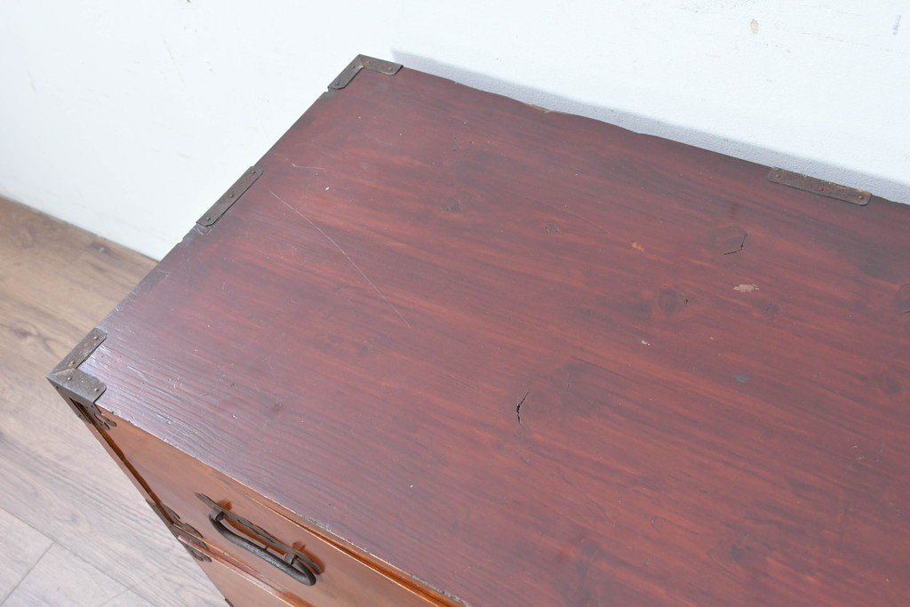 和製アンティーク　前面欅(ケヤキ)材　木目が魅力の庄内箪笥ローチェスト　(R-087322)