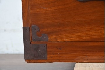 和製アンティーク　前面欅(ケヤキ)材　木目が魅力の庄内箪笥ローチェスト　(R-087322)