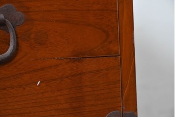 和製アンティーク　前面欅(ケヤキ)材　木目が魅力の庄内箪笥ローチェスト　(R-087322)