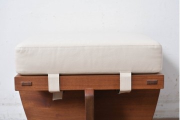 中古　桜製作所　ジョージ・ナカシマ(George Nakashima)　レザークッションのグリーンロック・オットマン　(R-087323)