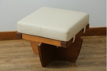 中古　桜製作所　ジョージ・ナカシマ(George Nakashima)　レザークッションのグリーンロック・オットマン　(R-087323)