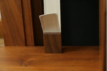 中古　桜製作所　ジョージ・ナカシマ(George Nakashima)　レザークッションのグリーンロック・オットマン　(R-087323)
