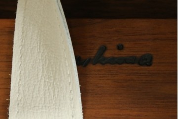中古　桜製作所　ジョージ・ナカシマ(George Nakashima)　レザークッションのグリーンロック・オットマン　(R-087323)