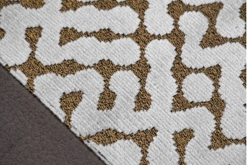 中古　コントラストの美しい幾何学パッチワークのラウンドフットスツール　(R-087324)