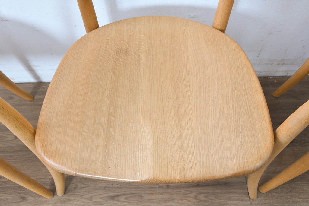 中古　飛騨産業　キツツキマーク　CRESCENT(クレセント)シリーズ　オーク材　曲線美が際立つアームチェア4脚セット　定価約39万円　(R-087326)