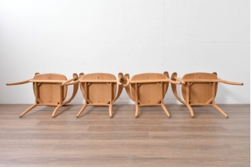 中古　飛騨産業　キツツキマーク　CRESCENT(クレセント)シリーズ　オーク材　曲線美が際立つアームチェア4脚セット　定価約39万円　(R-087326)