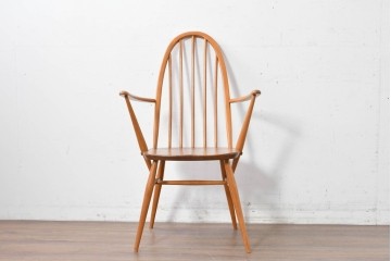 イギリスヴィンテージ　ERCOL(アーコール)　BSロゴ入り!　ウィンザーチェア　ナチュラル色のクエーカーアームチェア　(R-087327)