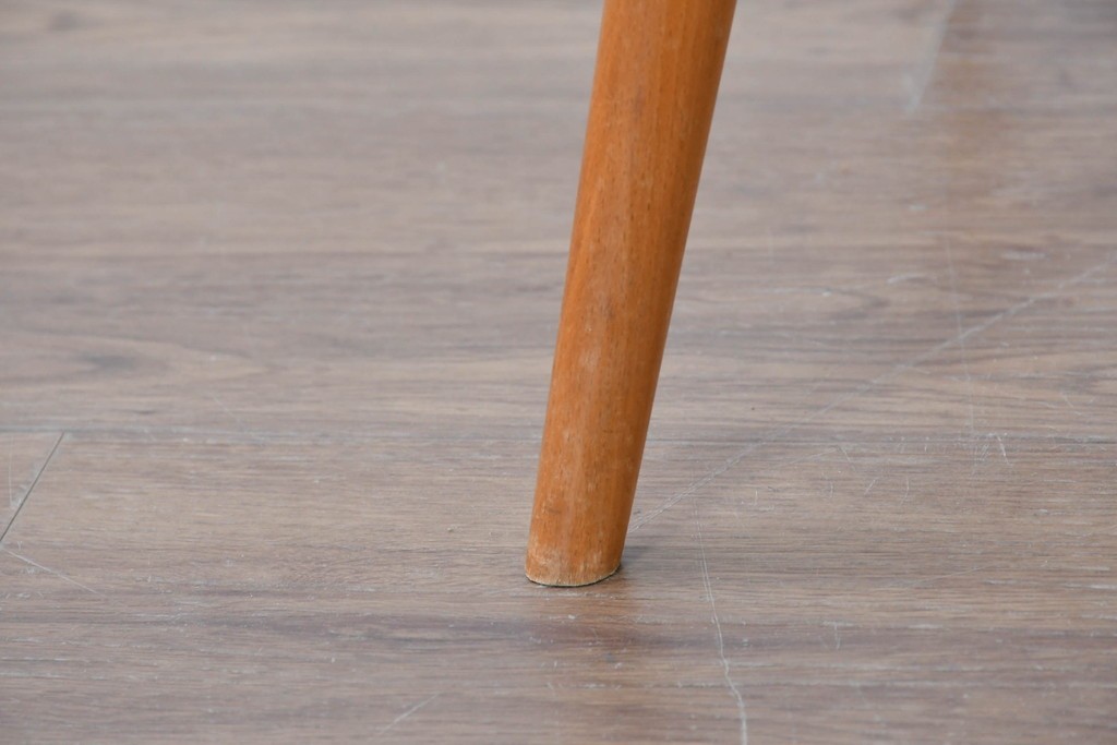 イギリスヴィンテージ　ERCOL(アーコール)　BSロゴ入り!　ウィンザーチェア　ナチュラル色のクエーカーアームチェア　(R-087327)