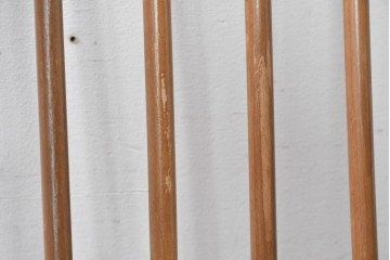 イギリスヴィンテージ　ERCOL(アーコール)　BSロゴ入り!　ウィンザーチェア　ナチュラル色のクエーカーアームチェア　(R-087328)