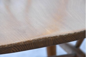 イギリスヴィンテージ　ERCOL(アーコール)　BSロゴ入り!　ウィンザーチェア　ナチュラル色のクエーカーアームチェア　(R-087328)