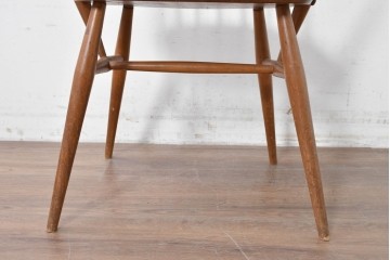 イギリスヴィンテージ　ERCOL(アーコール)　BSロゴ入り!　ウィンザーチェア　ナチュラル色のクエーカーアームチェア　(R-087328)