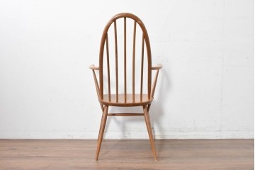イギリスヴィンテージ　ERCOL(アーコール)　BSロゴ入り!　ウィンザーチェア　ナチュラル色のクエーカーアームチェア　(R-087328)