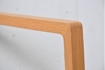 中古　美品　カリモク家具(karimoku)　小林幹也氏デザイン HARU　オーク材・フェイクレザー　軽やかなフレームのダイニングチェア2脚セット　定価(2脚合計)約13万円　(R-087329)